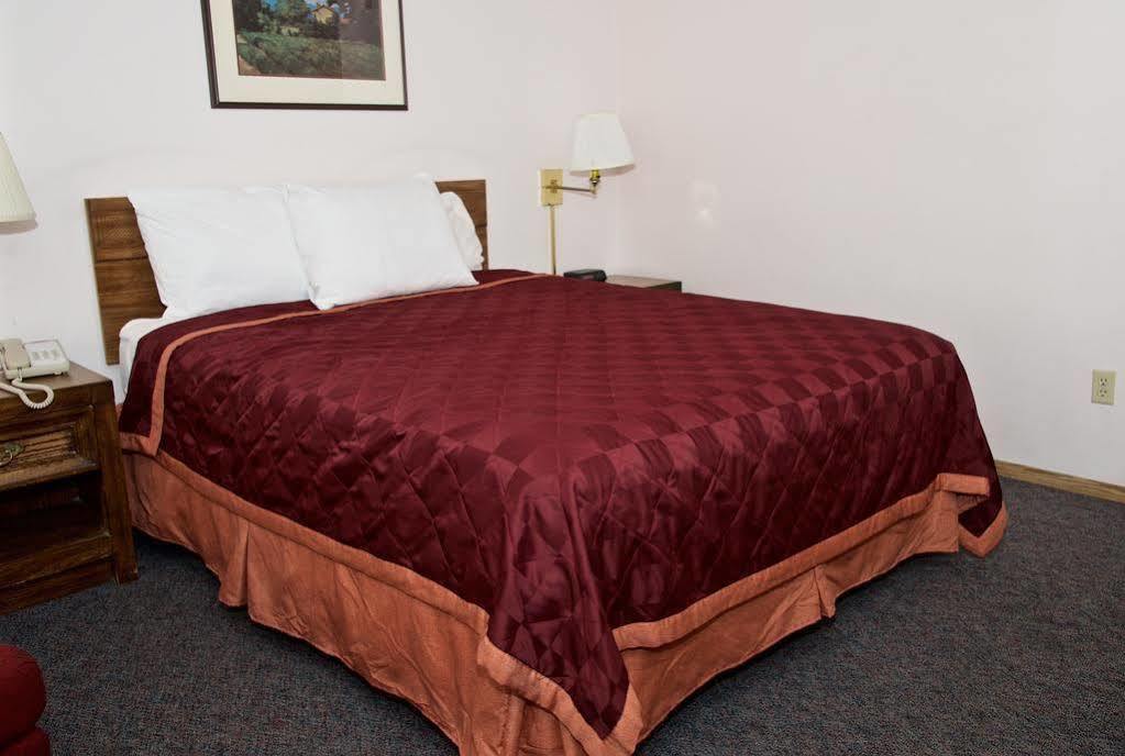 King Oscar Motel Centralia Bagian luar foto